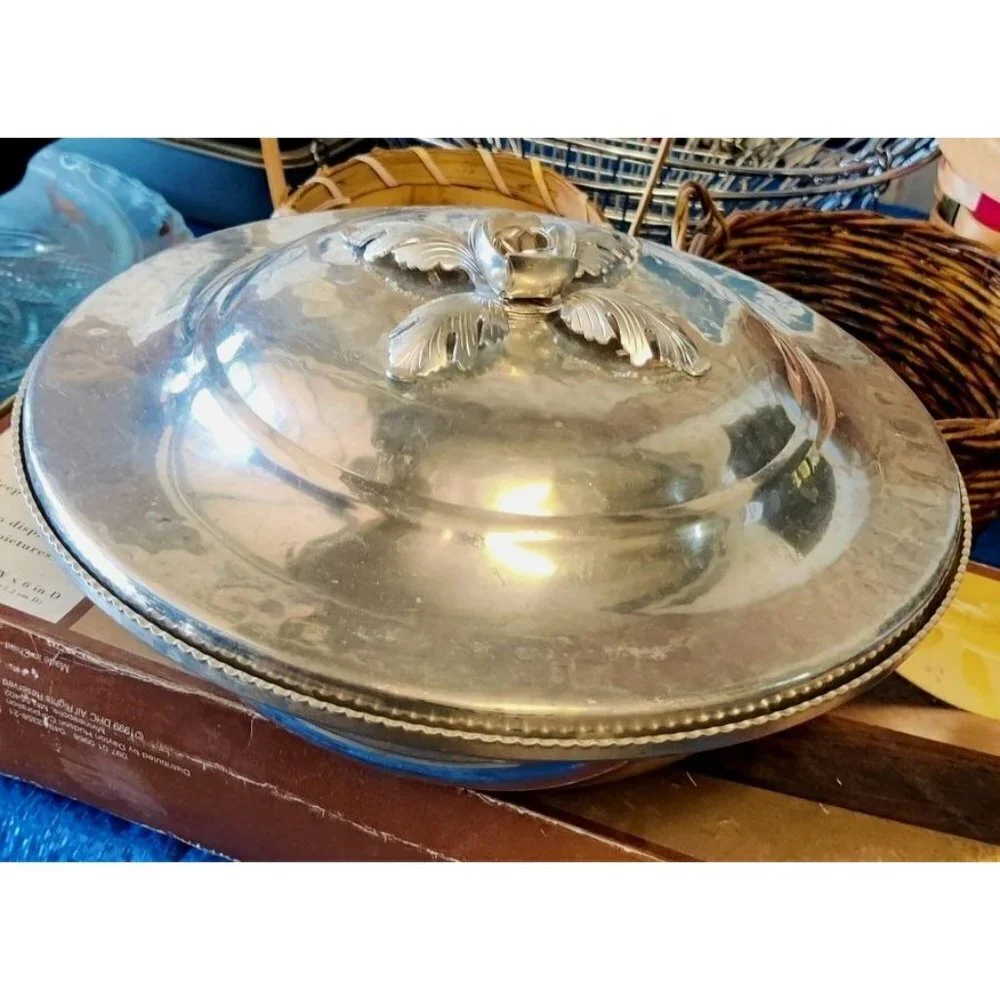 Vintage Serving Dish Aluminum Bowl w/lid Silverlook Hand Wrought Rose PressedTin